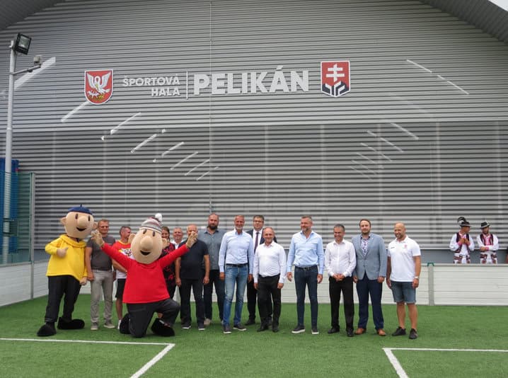 Otevření nové sportovní haly Pelikán v Hanušovce nad Topľou, realizace HUPRO SYSTEMS SE